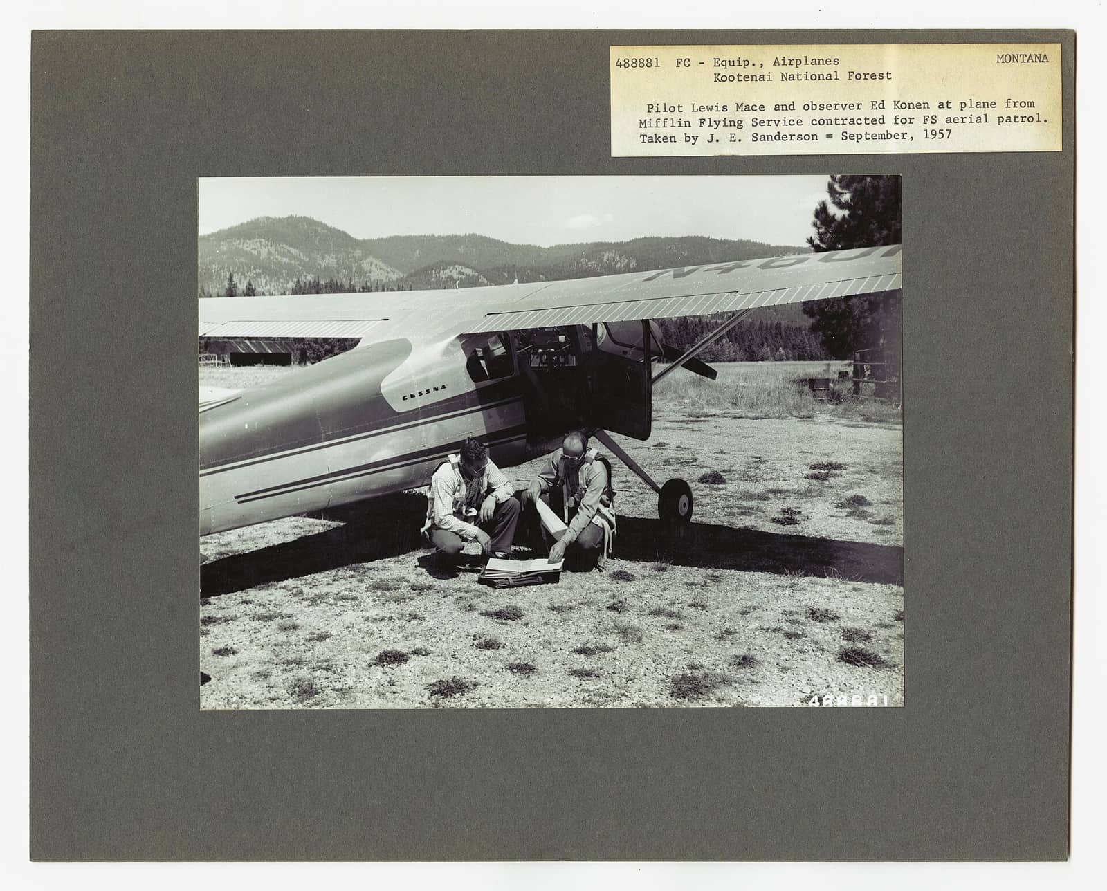 Aircraft and Airports - Montana - DPLA - d36a95f345f2c0e911118ecce35b9de8