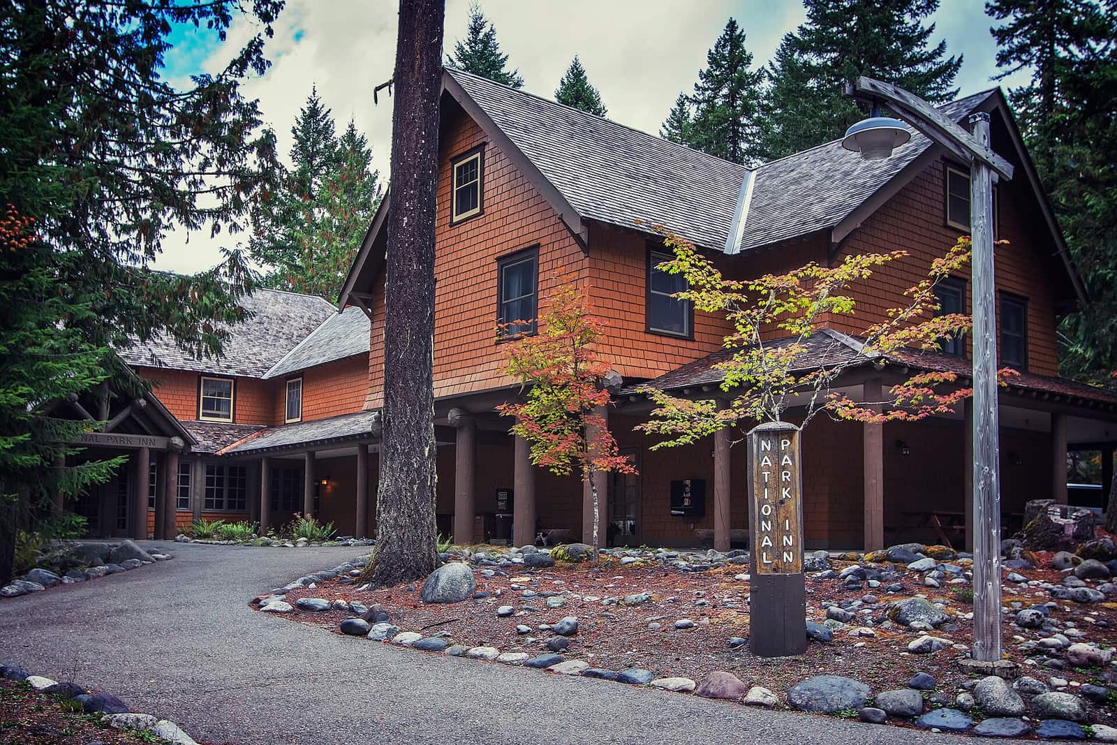 Longmire WA — National Park Inn (2015)